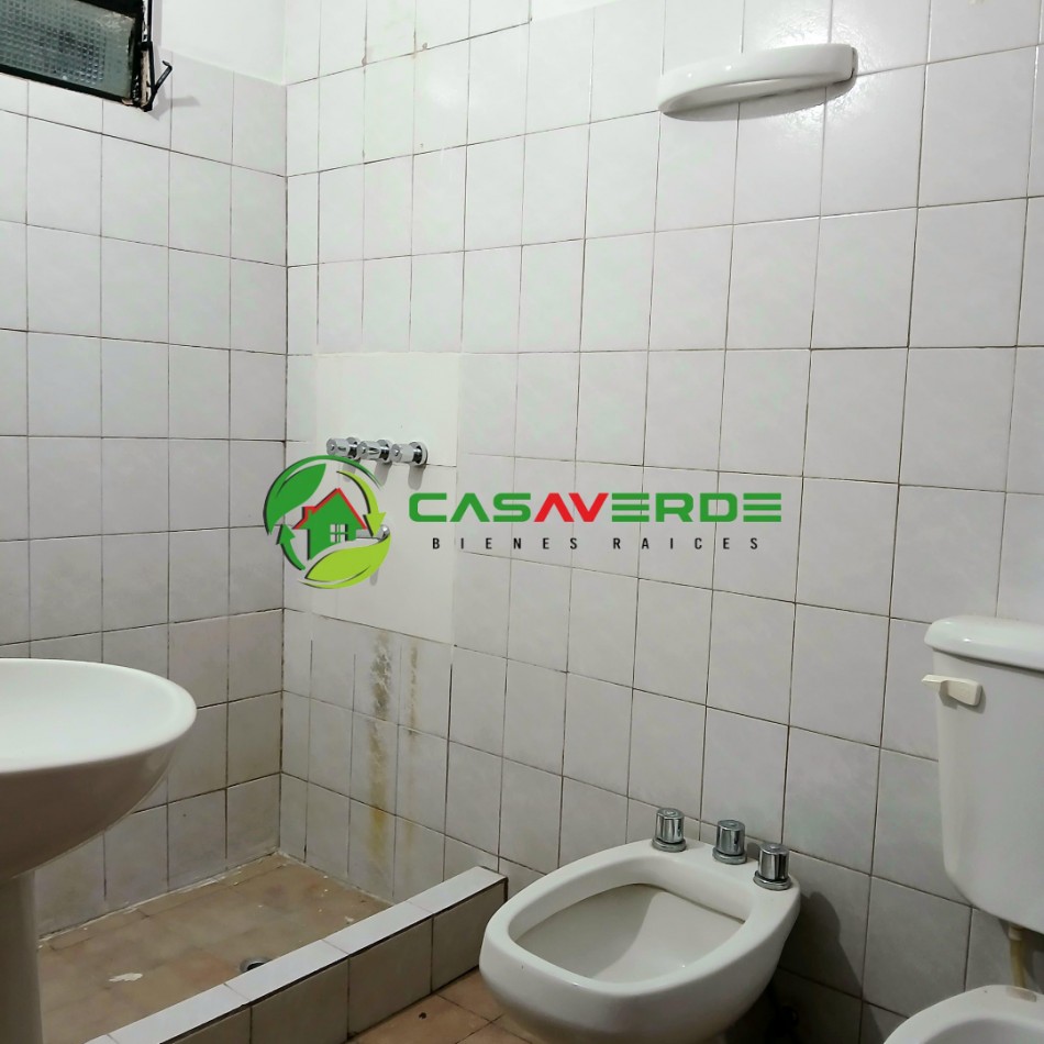 VENTA CASA APTA CREDITO HIPOTECARIO CON EXTENSO TERRENO DE 370 metros cuadrados EN ZONA SUR