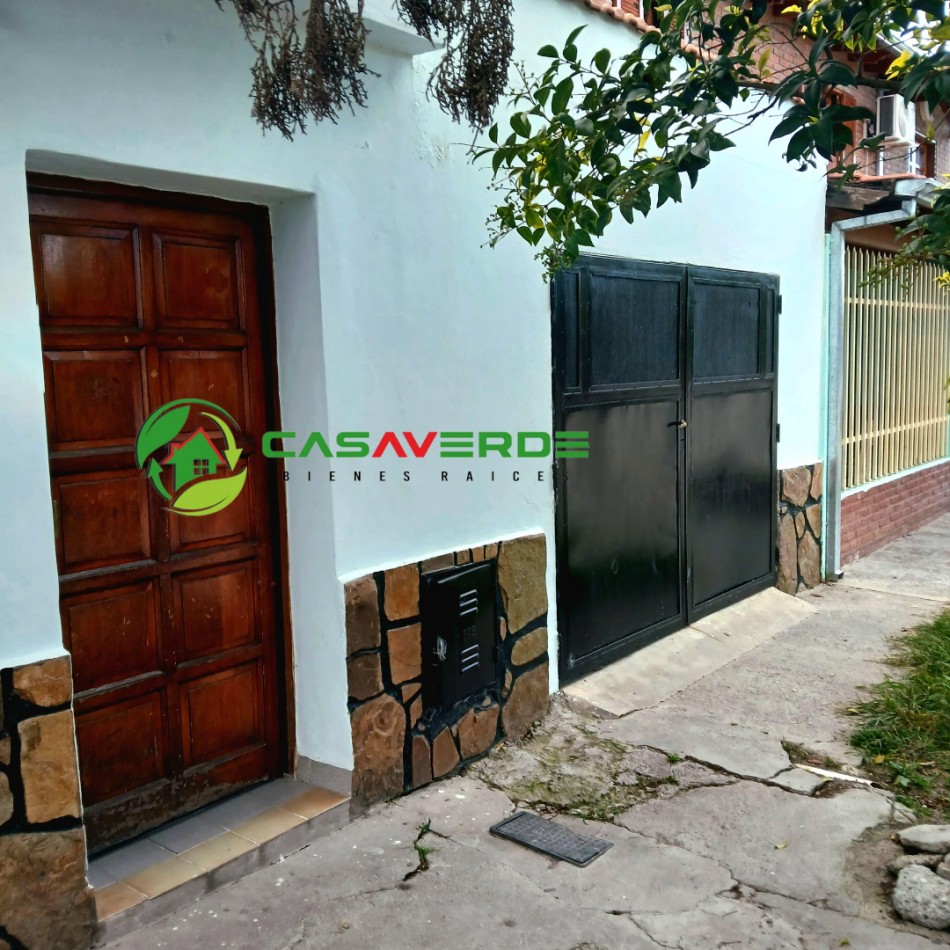 VENTA CASA APTA CREDITO HIPOTECARIO CON EXTENSO TERRENO DE 370 metros cuadrados EN ZONA SUR