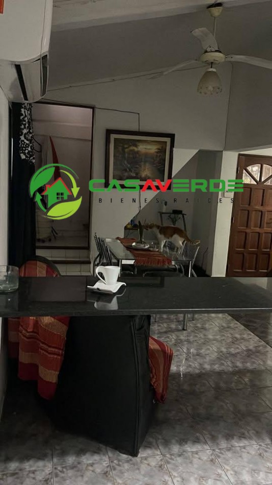 CASA EN VENTA SOBRE ESQUINA - BARRIO SANTA CECILIA - ZONA SURESTE