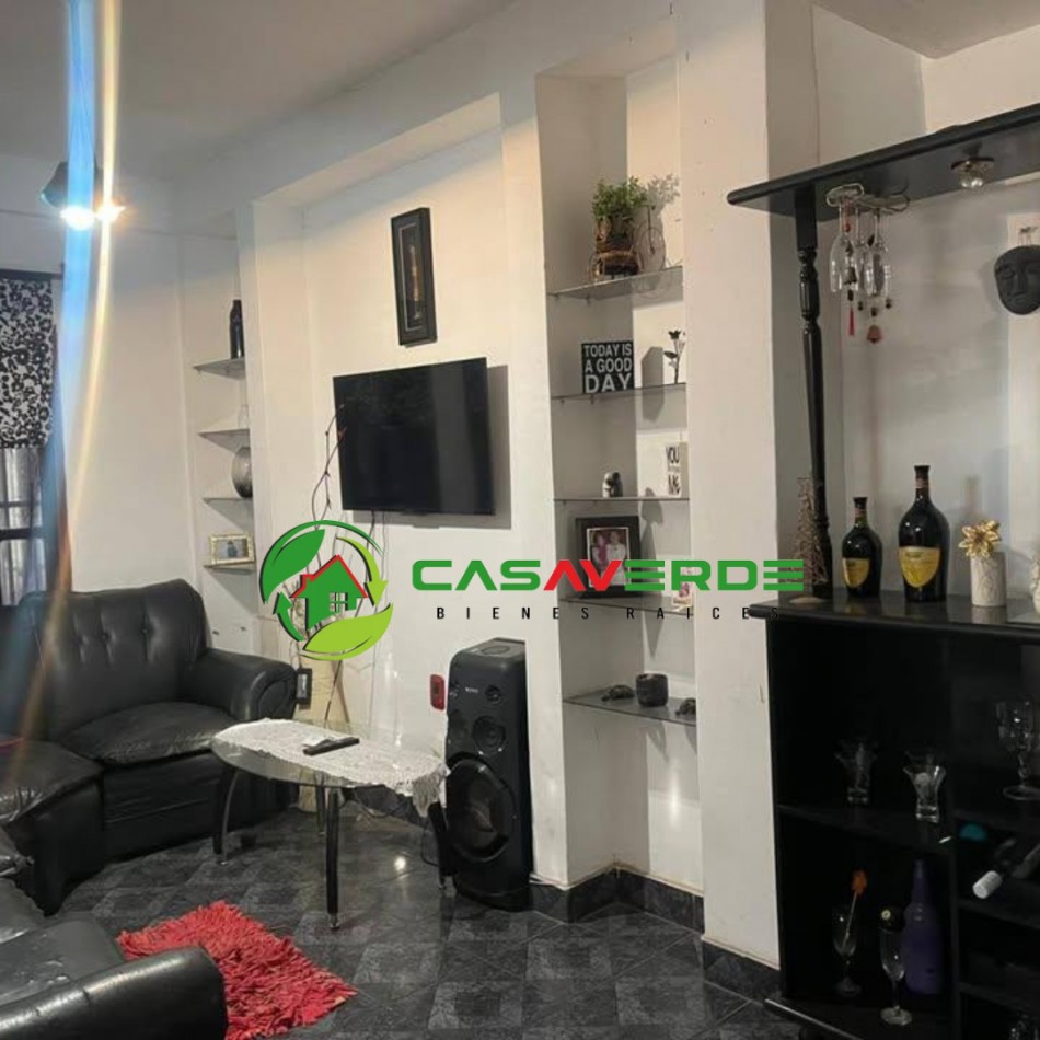 CASA EN VENTA SOBRE ESQUINA - BARRIO SANTA CECILIA - ZONA SURESTE