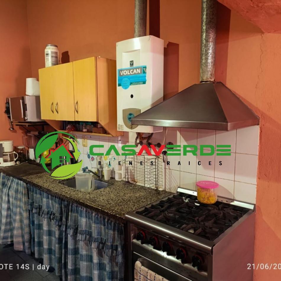 VENTA CASA SOBRE ESQUINA, EN BARRIO PINARES
