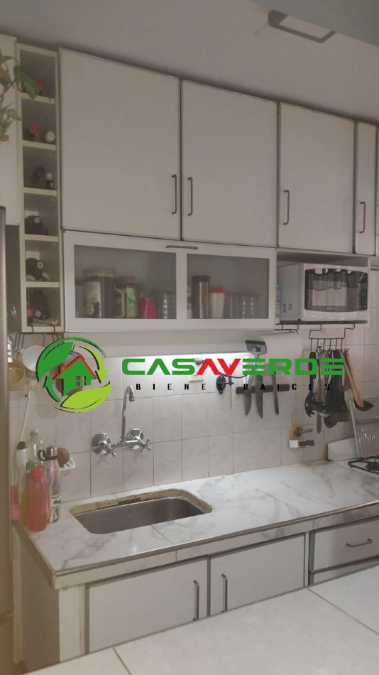 DEPARTAMENTO EN VENTA 2o PISO - BARRIO EL BOSQUE