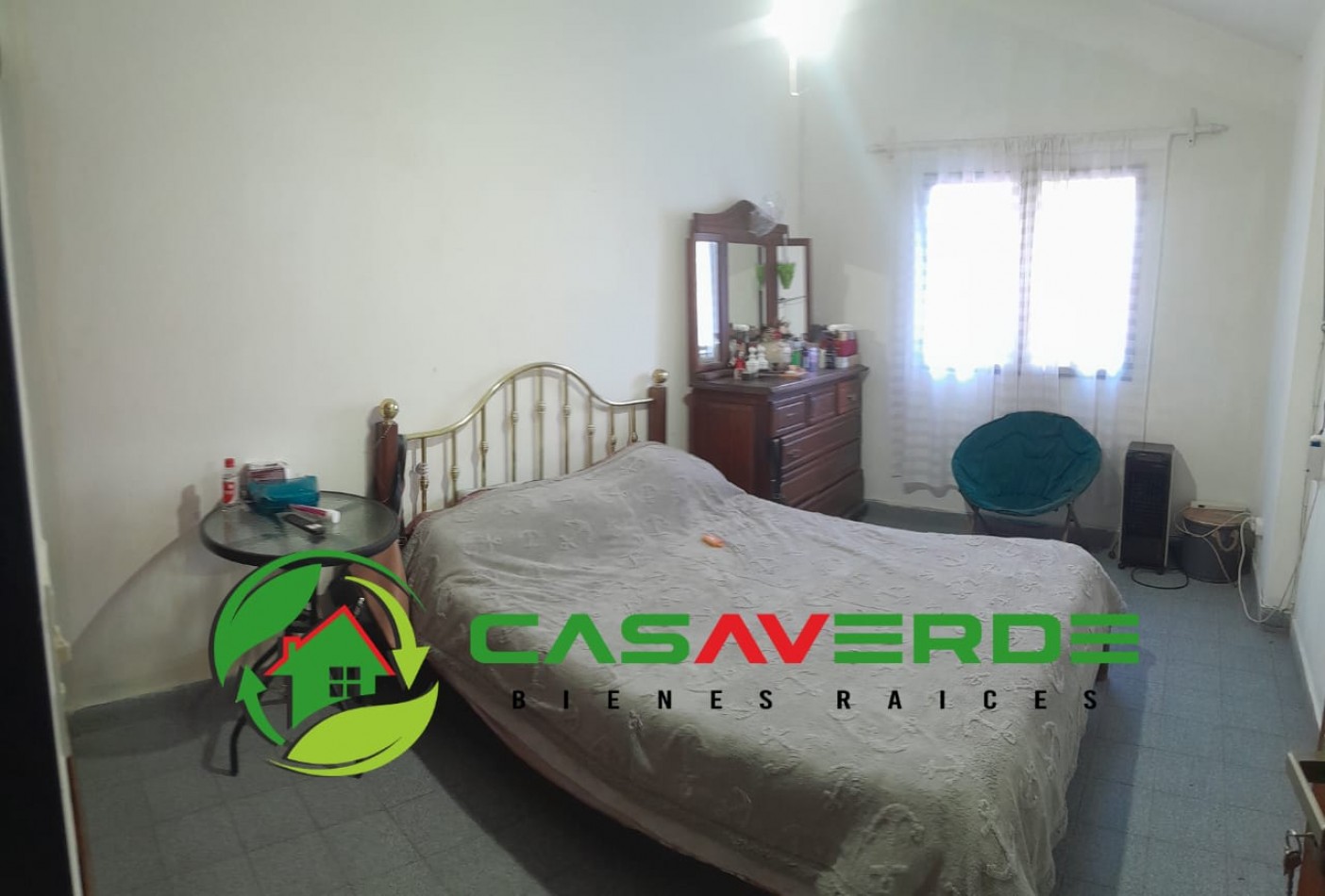 VENTA HERMOSA CASA EN BARRIO SAN CARLOS