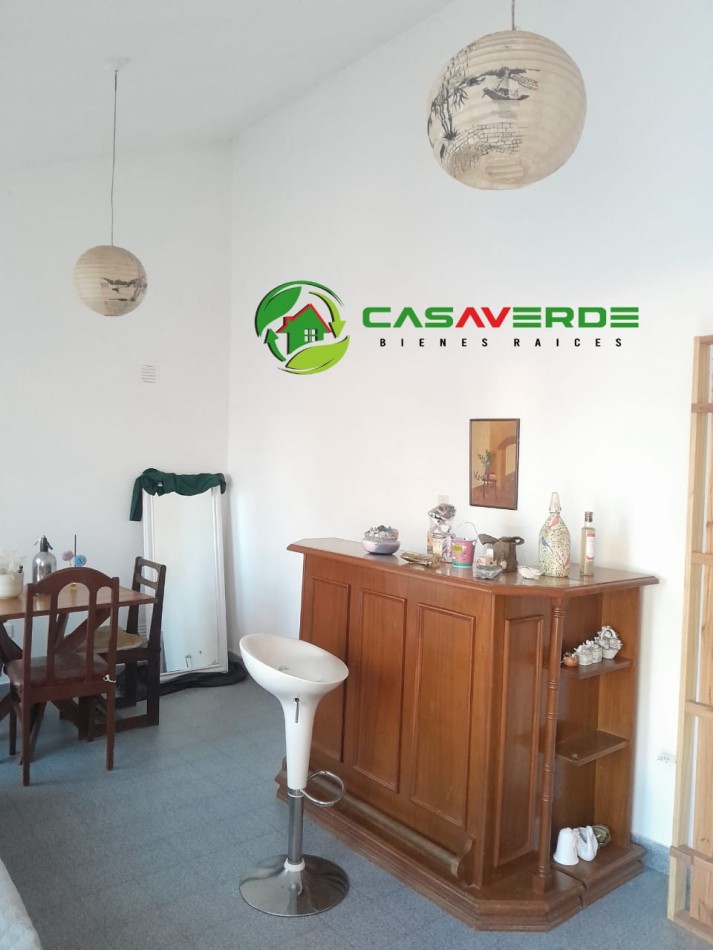 VENTA HERMOSA CASA EN BARRIO SAN CARLOS