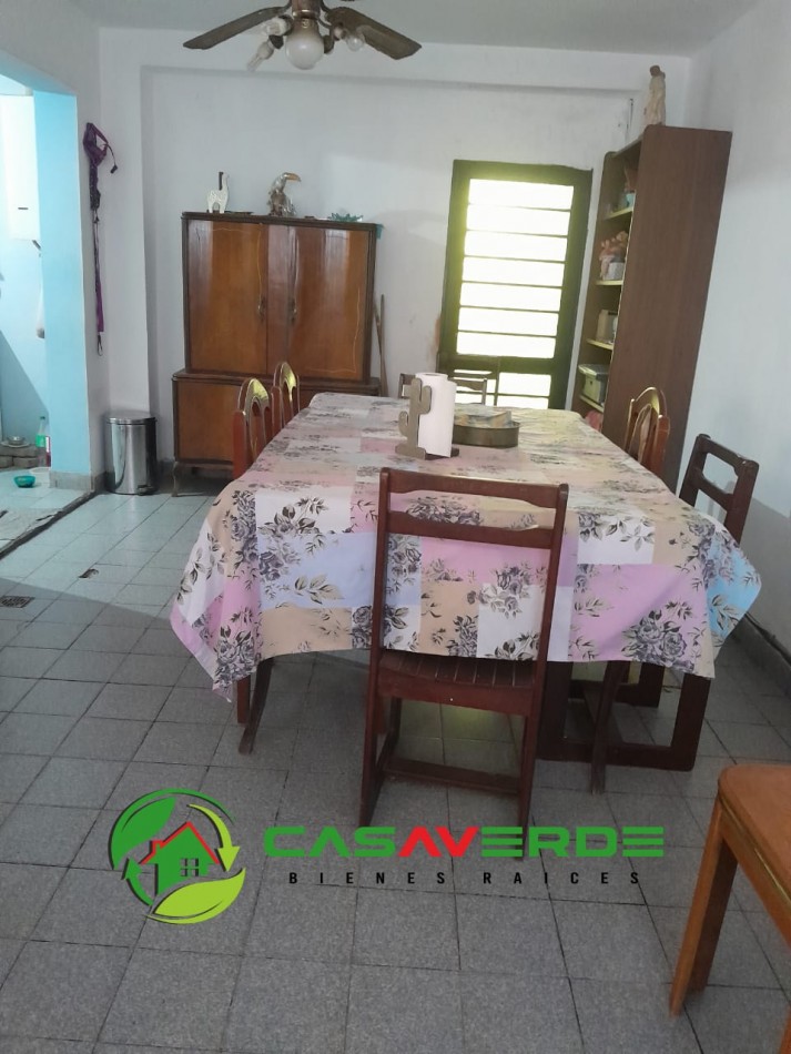 VENTA HERMOSA CASA EN BARRIO SAN CARLOS