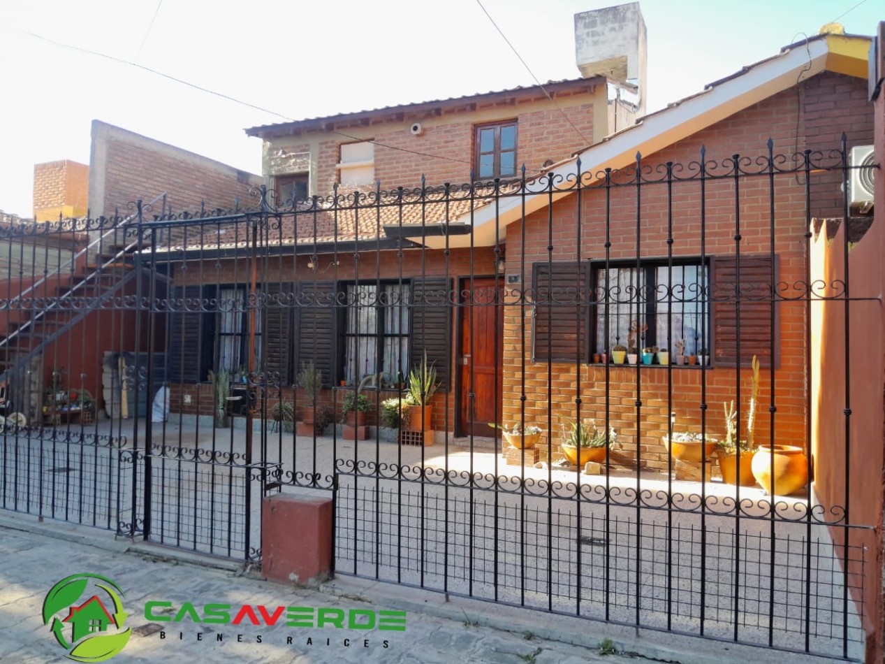 VENTA HERMOSA CASA EN BARRIO SAN CARLOS
