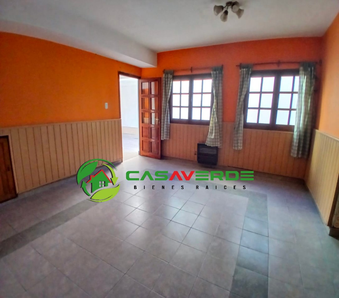 CASA CON GALPON APTA CREDITO EN ZONA MACROCENRO