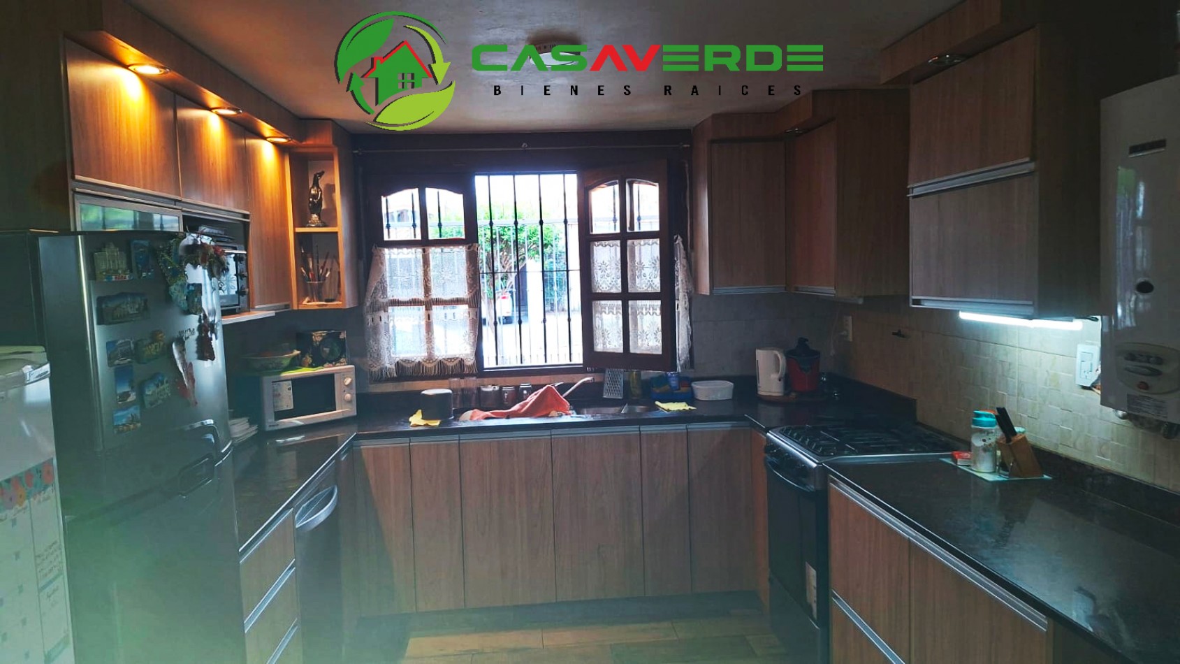EN VENTA HERMOSA CASA EN TRES CERRITOS