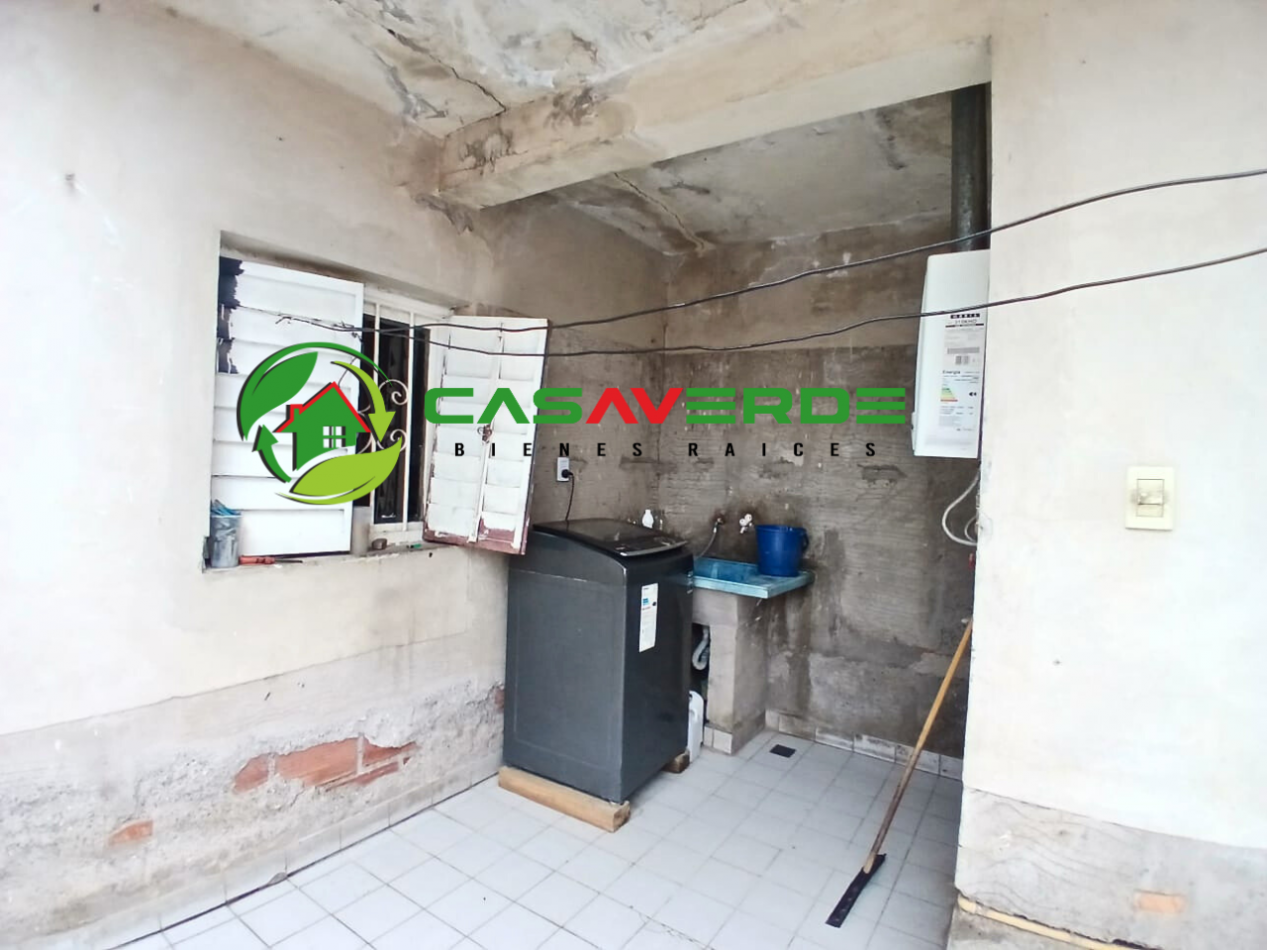 EN VENTA CASA SOBRE ESQUINA EN BARRIO SOLIDARIDAD
