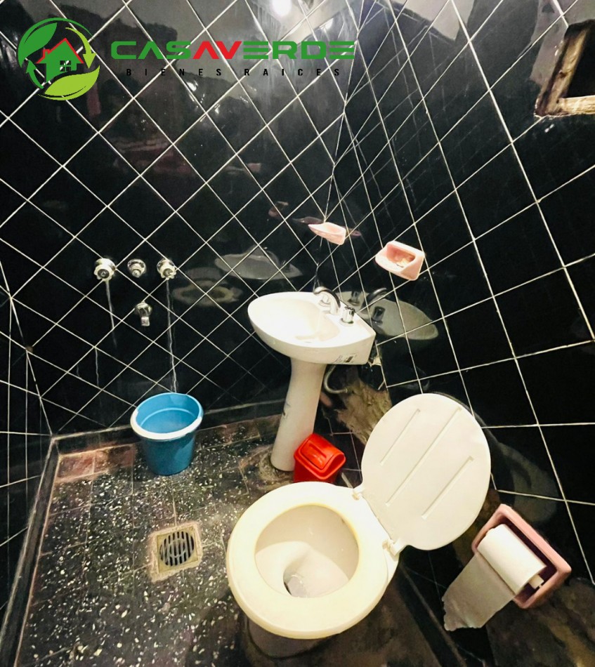 EN VENTA AMPLIA CASA EN ZONA NORTE