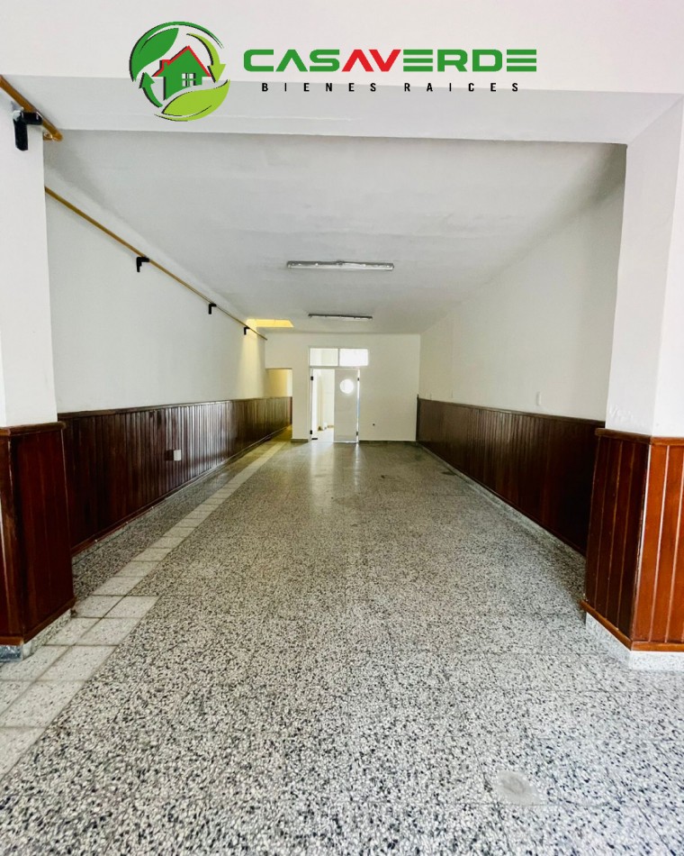 EN VENTA LOCAL COMERCIAL ZONA MICROCENTRO CON POSIBILIDAD DE ALQUILER 