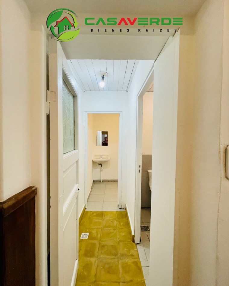 EN ALQUILER LOCAL COMERCIAL ZONA MICROCENTRO