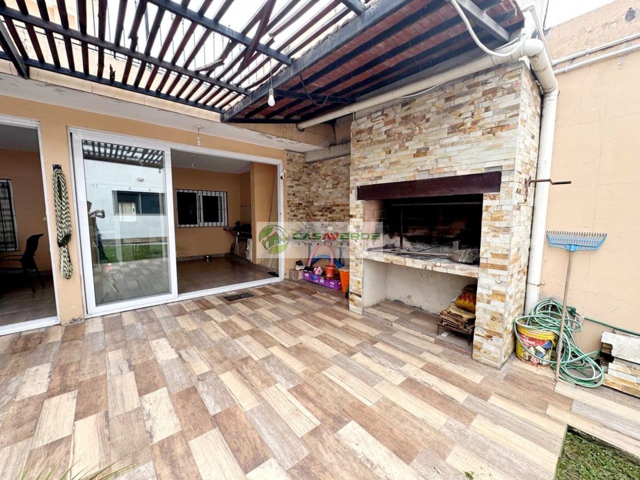 ALQUILER AMPLIA Y MODERNA CASA 6 DORM 4 BAÑOS  - BARRIO INTERSINDICAL - ZONA SUR 