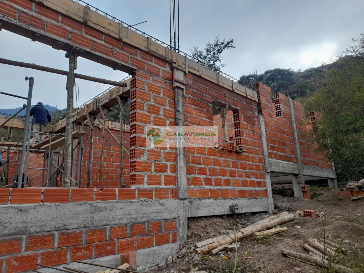 VENTA TERRENO CON CONSTRUCCION RECIBO VEHICULO EN FORMA DE PAGO