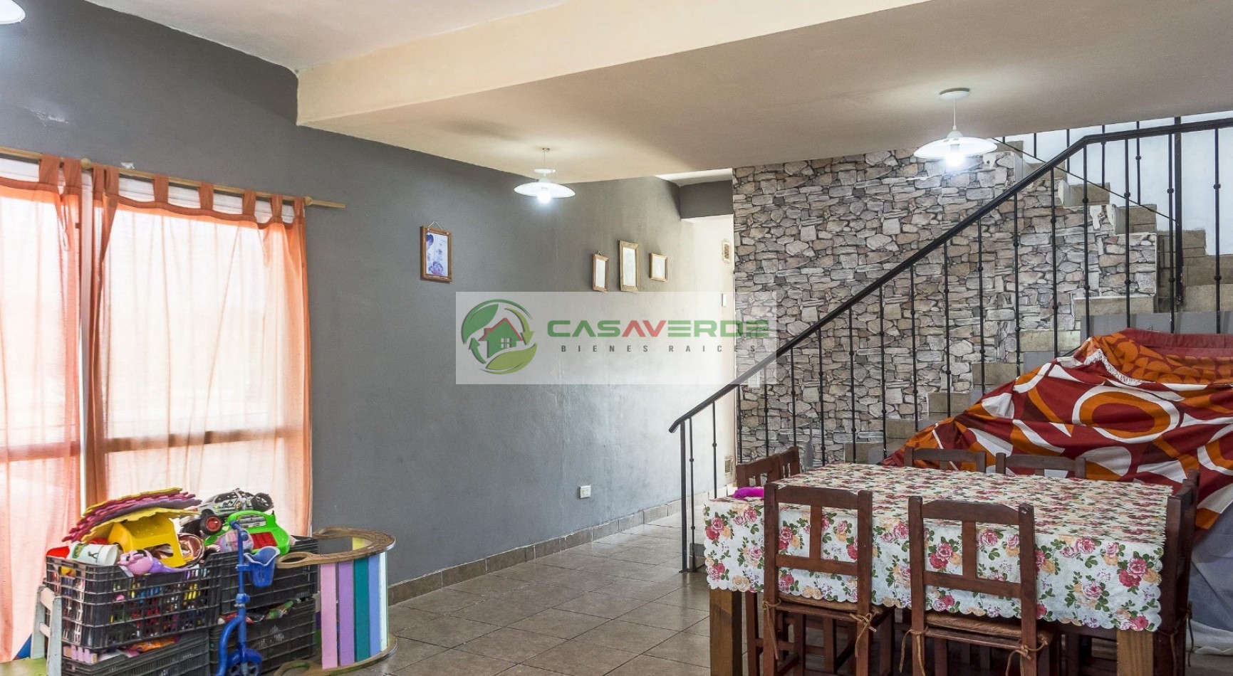 VENTA CASA DE DOS PLANTAS EN EL MOLLAR II
