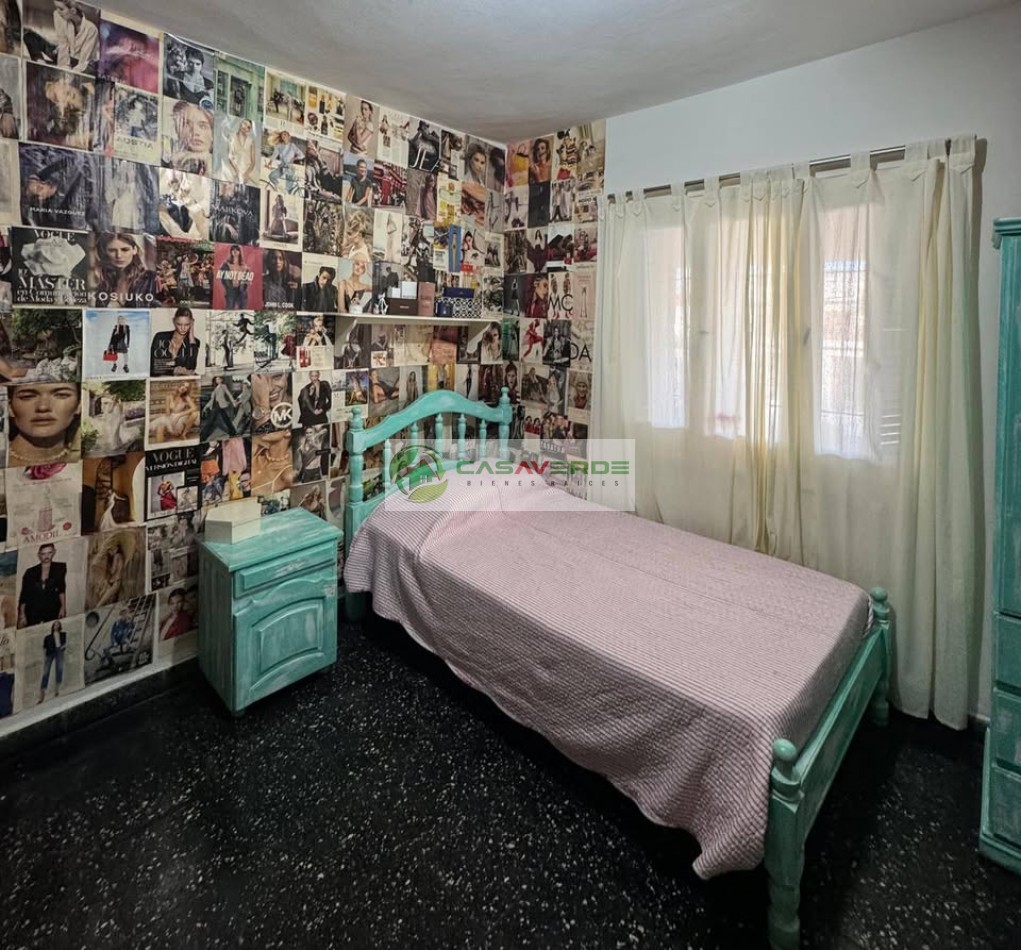 VENTA CASA CON PILETA EN TRES CERRITOS 