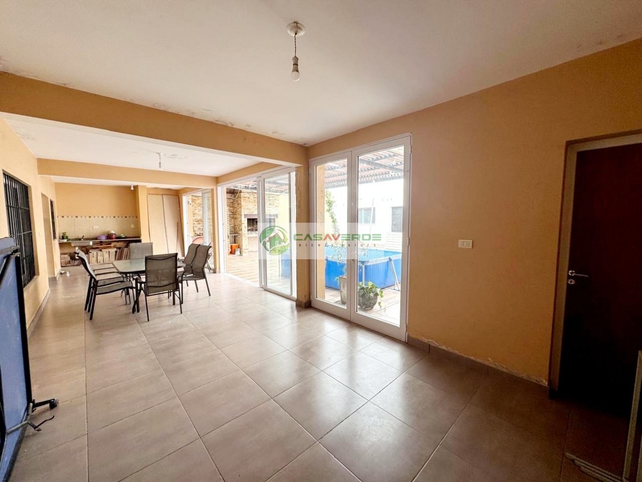 ALQUILER AMPLIA Y MODERNA CASA 6 DORM 4 BAÑOS  - BARRIO INTERSINDICAL - ZONA SUR 
