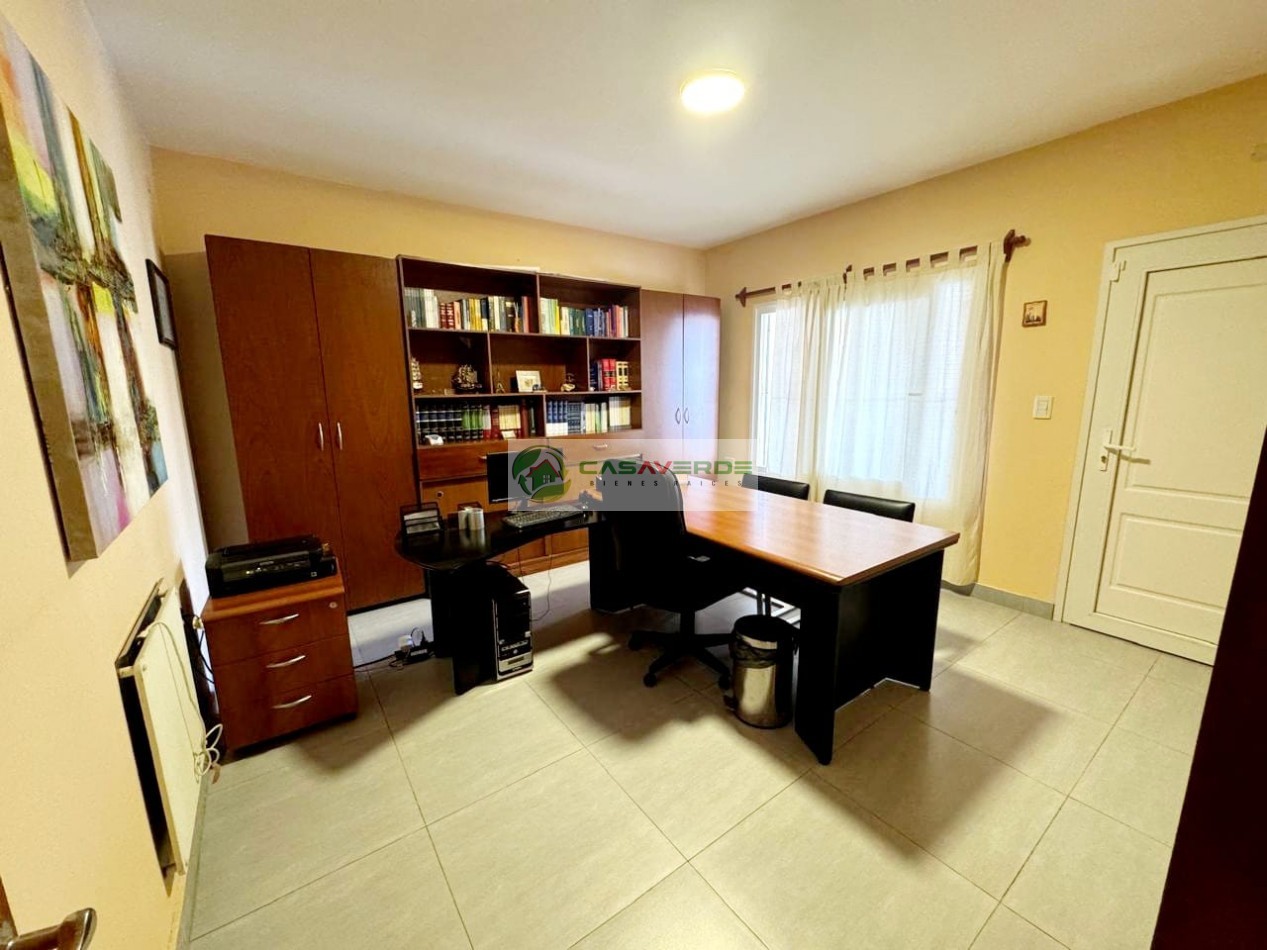 ALQUILER AMPLIA Y MODERNA CASA 6 DORM 4 BAÑOS  - BARRIO INTERSINDICAL - ZONA SUR 