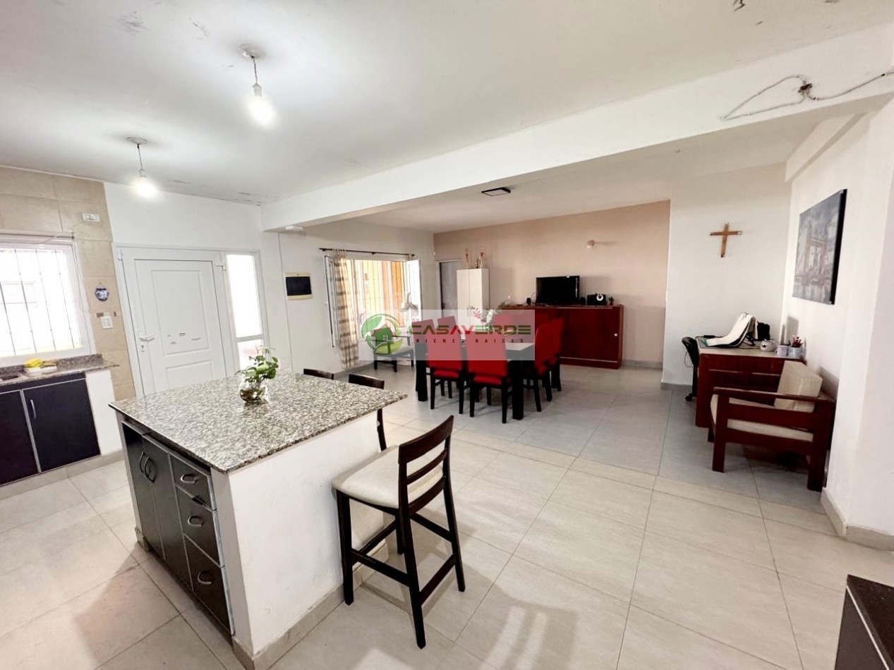 ALQUILER AMPLIA Y MODERNA CASA 6 DORM 4 BAÑOS  - BARRIO INTERSINDICAL - ZONA SUR 