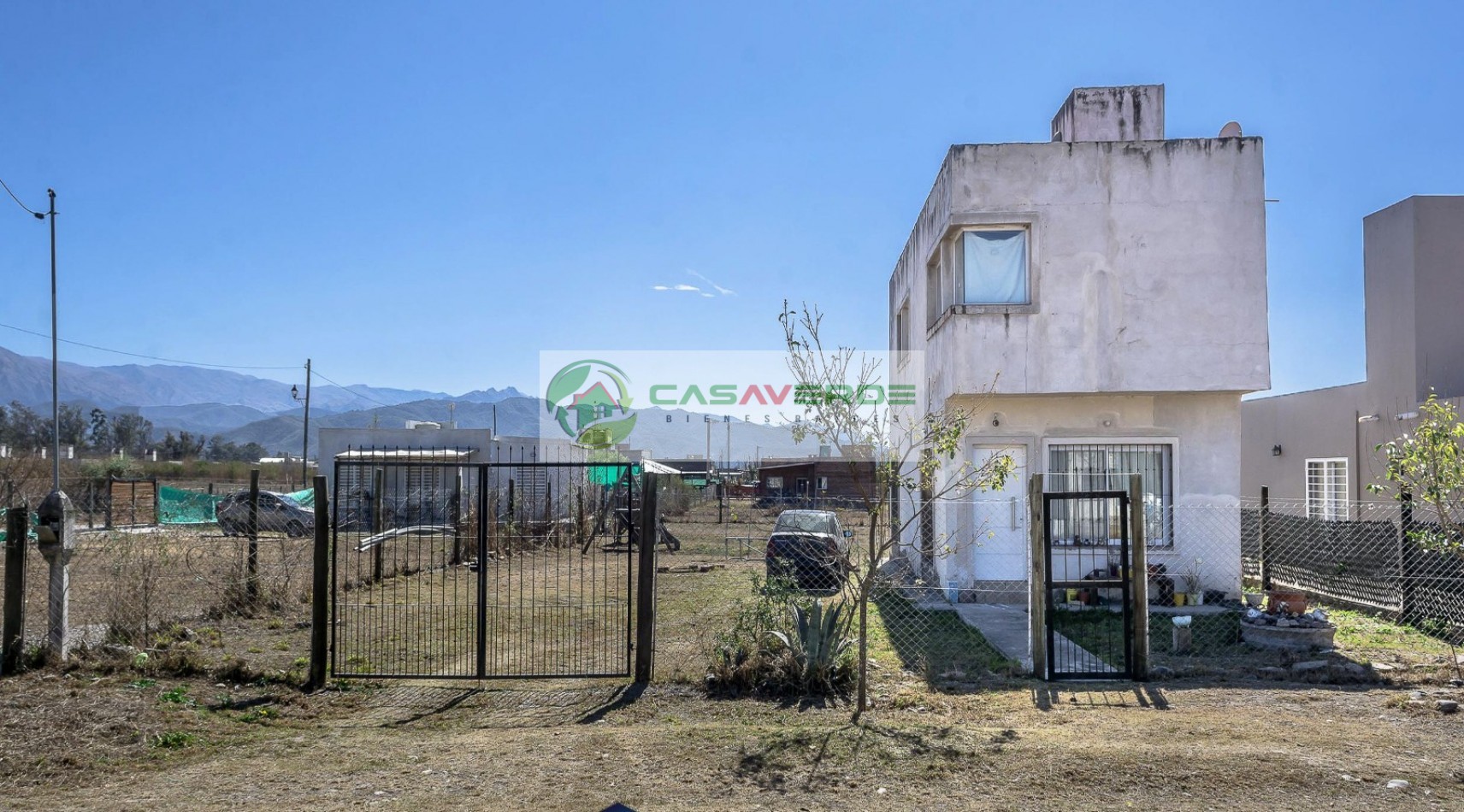 VENTA CASA DE DOS PLANTAS EN EL MOLLAR II