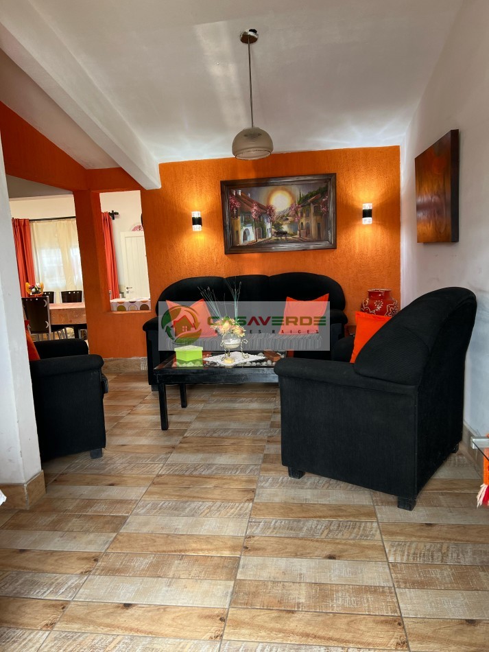 VENTA IMPORTANTE CASA EN ESQUINA SOBRE AVENIDA - ZONA SUR