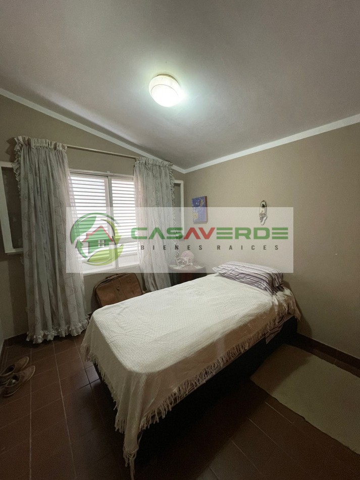 VENTA HERMOSA CASA BARRIO PERIODISTA - ZONA SUR