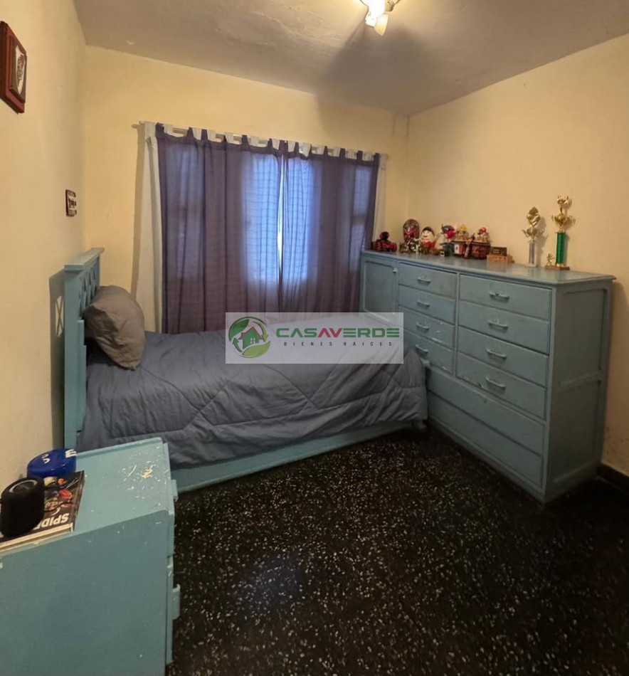 VENTA CASA CON PILETA EN TRES CERRITOS 