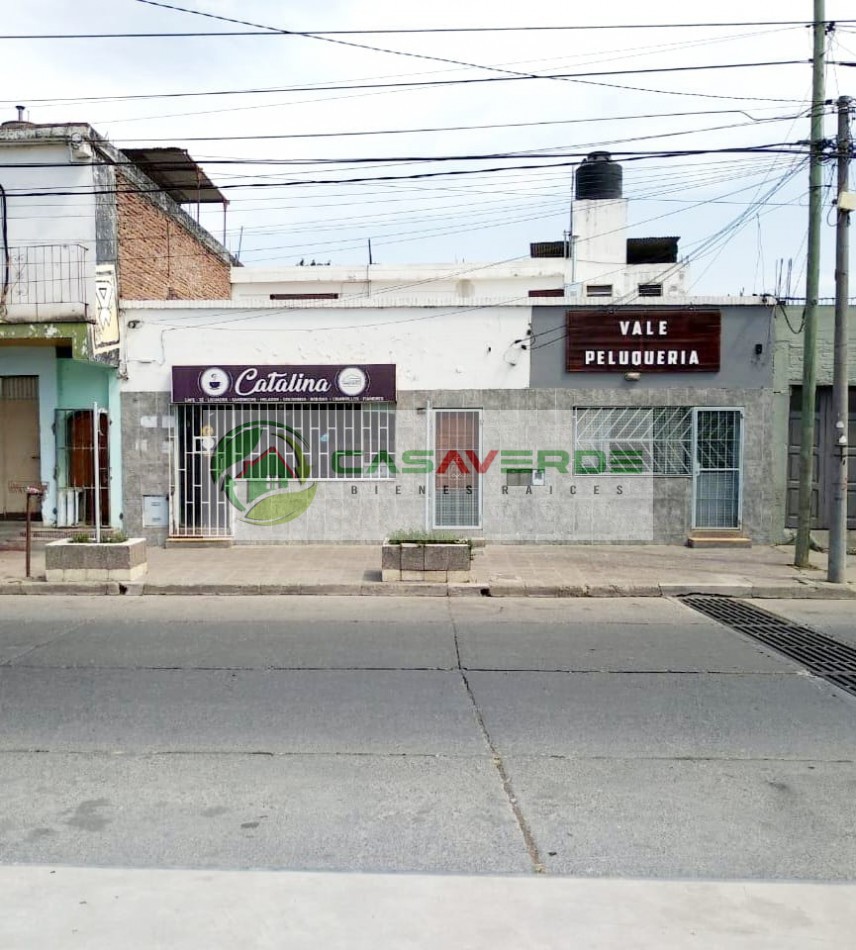 VENTA CASA MACROCENTRO CON DOS LOCALES COMERCIALES EN CALLE SAN LUIS AL 1.500