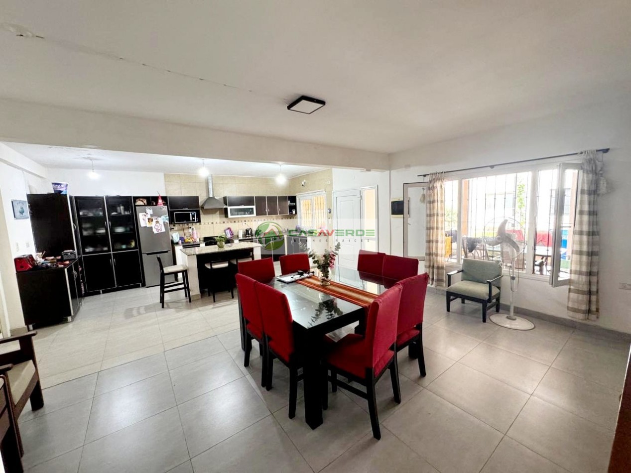 ALQUILER AMPLIA Y MODERNA CASA 6 DORM 4 BAÑOS  - BARRIO INTERSINDICAL - ZONA SUR 