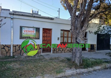 VENTA CASA APTA CREDITO HIPOTECARIO CON EXTENSO TERRENO DE 370 metros cuadrados EN ZONA SUR